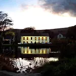 Ghan House Konukevi 4*