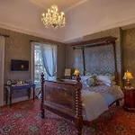 Ghan House Konukevi 4*