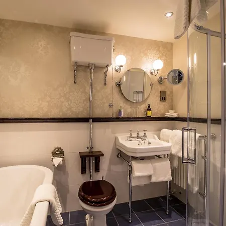 Ghan House Guest house 4*